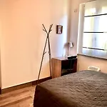 Проживання в сім'ї Casanico - Self Check-in, No Reception